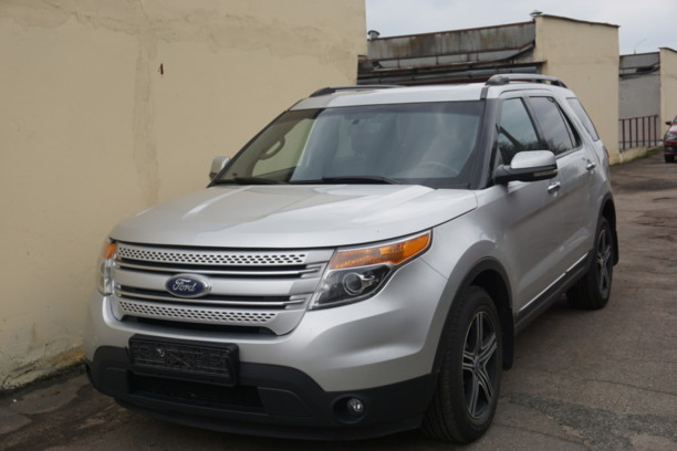 Ford Explorer V, 7 мест, 2012 г.