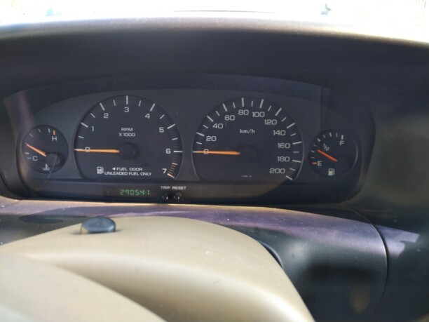 Chrysler Voyager III, 7 мест, 2000 г.