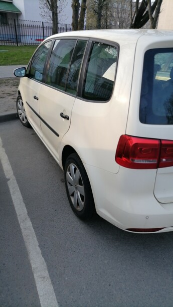 Volkswagen Touran II, 7 мест, 2013 г.