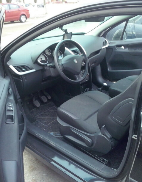Peugeot 207 I · Рестайлинг, 2010 г.