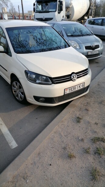 Volkswagen Touran II, 7 мест, 2013 г.