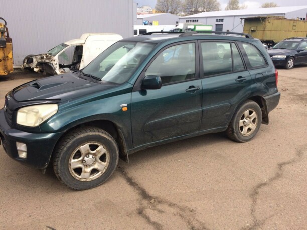 Toyota RAV4 II (XA20), 5 мест, 2003 г.