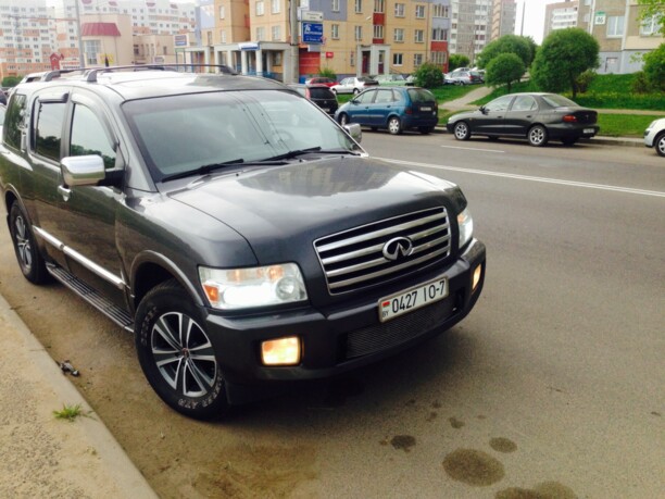 Infiniti QX56 I, 7 мест, 2005 г.
