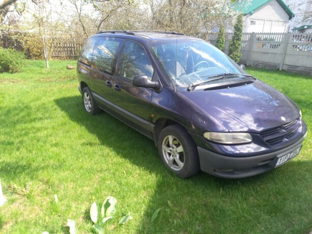 Chrysler Voyager III, 7 мест, 1998 г.
