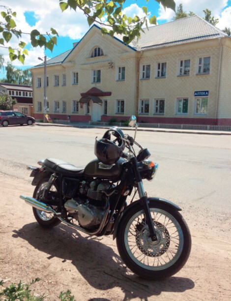 Triumph Bonneville, 2001 г.