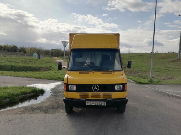 Mercedes Т1 207D - 410D, 1994 г.