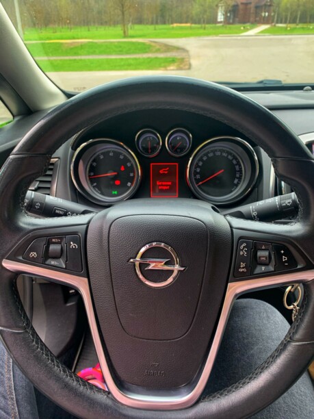 Opel Astra J, 2010 г.