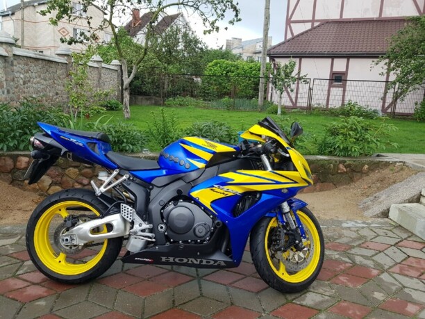 Honda CBR 1000RR, 2006 г.