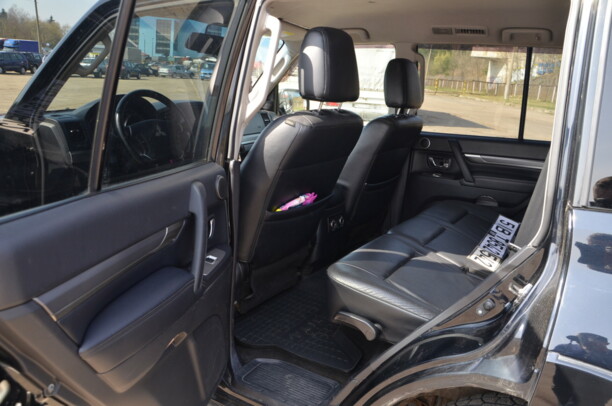 Mitsubishi Pajero IV, 5 мест, 2007 г.