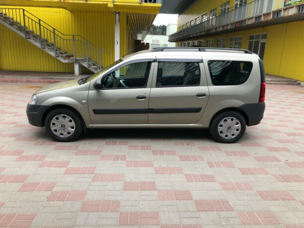 Lada (ВАЗ) Largus, 7 мест, 2017 г.
