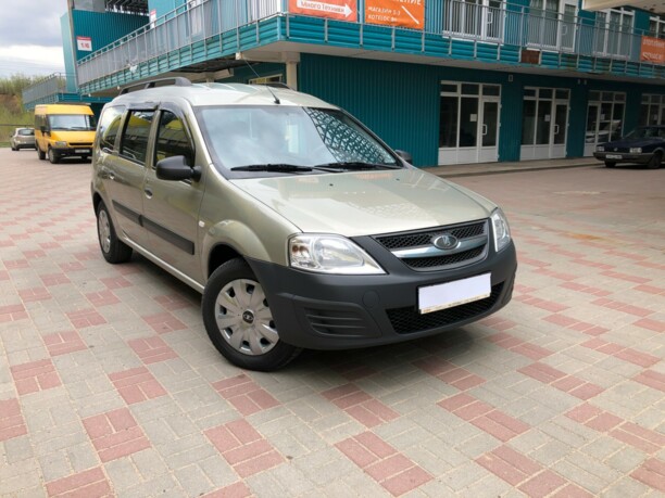 Lada (ВАЗ) Largus, 7 мест, 2017 г.