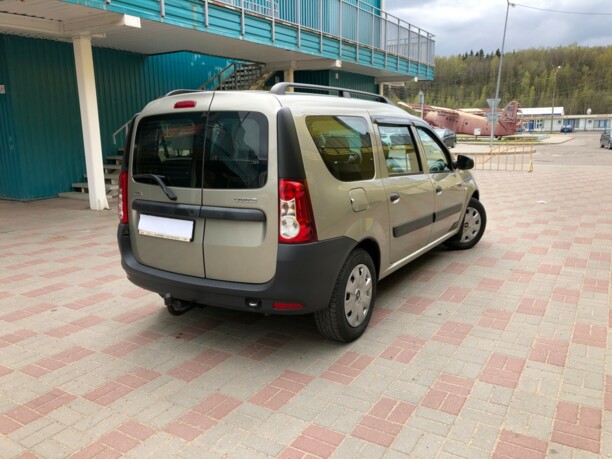 Lada (ВАЗ) Largus, 7 мест, 2017 г.
