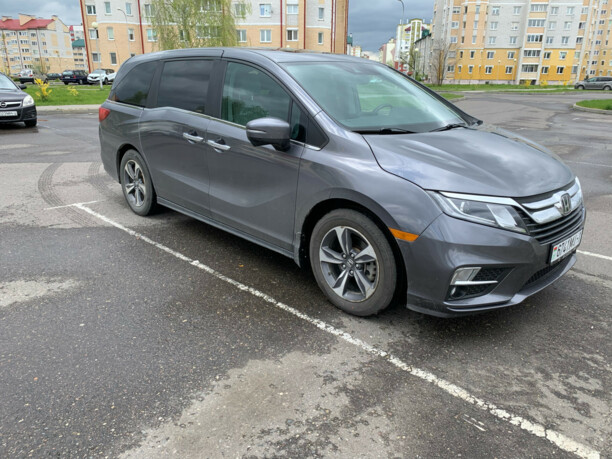 Honda Odyssey V, 7 мест, 2019 г.