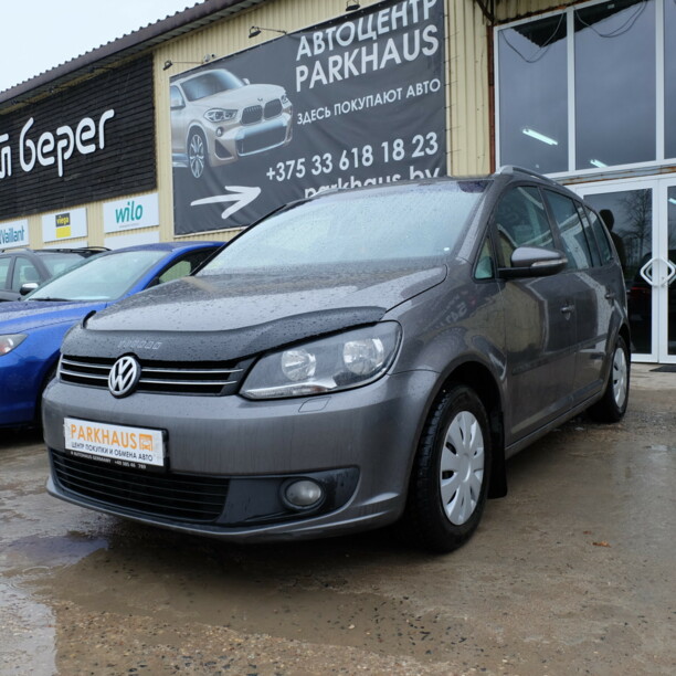 Volkswagen Touran II, 5 мест, 2012 г.