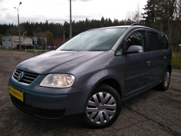 Volkswagen Touran I, 5 мест, 2005 г.