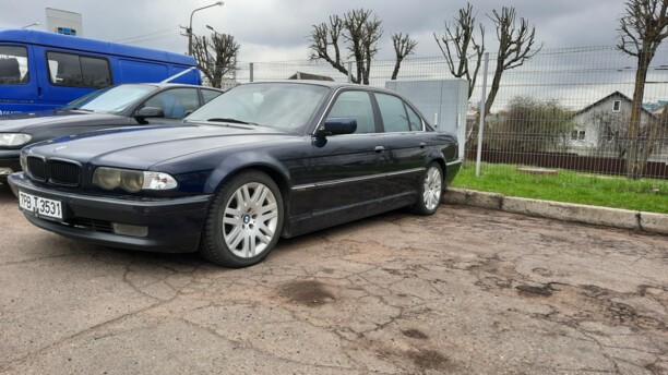 BMW 7 серия E38, 2001 г.