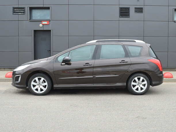 Peugeot 308 T7 · Рестайлинг, 2011 г.