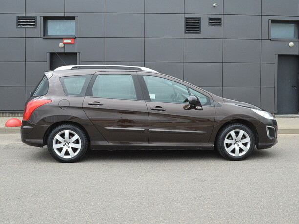 Peugeot 308 T7 · Рестайлинг, 2011 г.