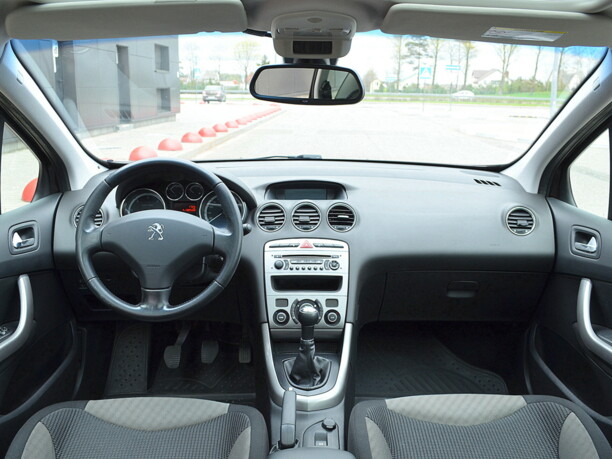 Peugeot 308 T7 · Рестайлинг, 2011 г.