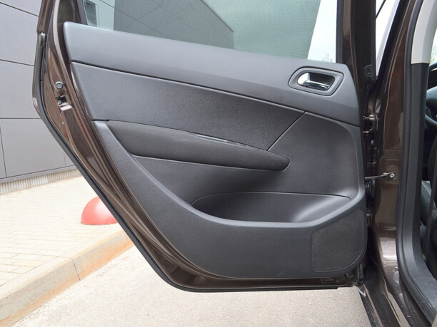 Peugeot 308 T7 · Рестайлинг, 2011 г.