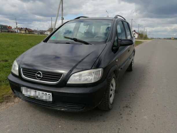 Opel Zafira A, 7 мест, 2001 г.