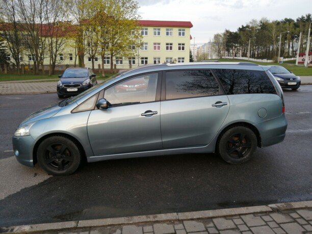 Mitsubishi Grandis, 7 мест, 2007 г.