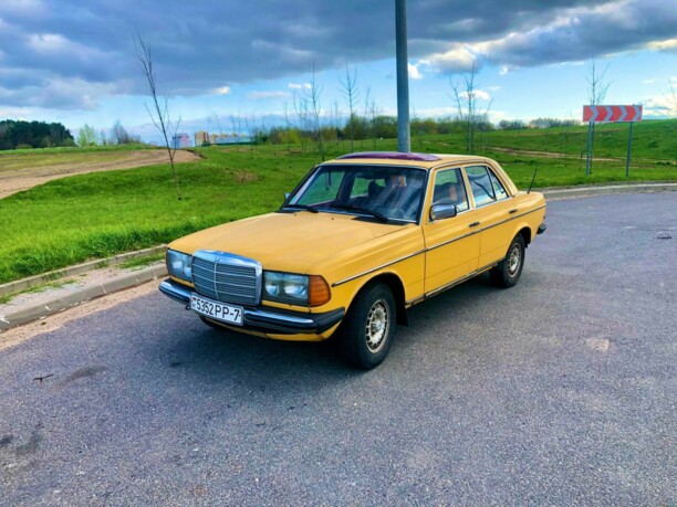 Mercedes-Benz E-Класс W123, 1979 г.