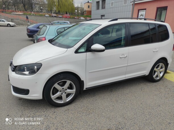 Volkswagen Touran II, 5 мест, 2013 г.