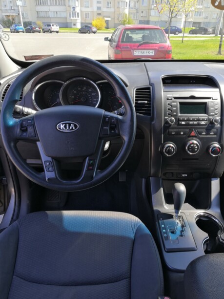 Kia Sorento II, 5 мест, 2011 г.