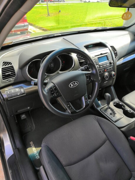 Kia Sorento II, 5 мест, 2011 г.