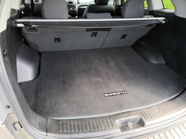 Kia Sorento II, 5 мест, 2011 г.