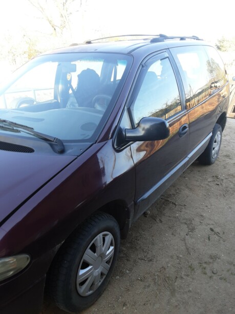 Dodge Caravan III, 7 мест, 1999 г.