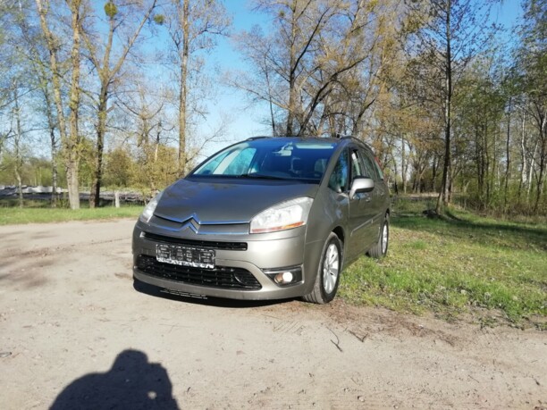 Citroen C4 Grand Picasso I, 7 мест, 2010 г.