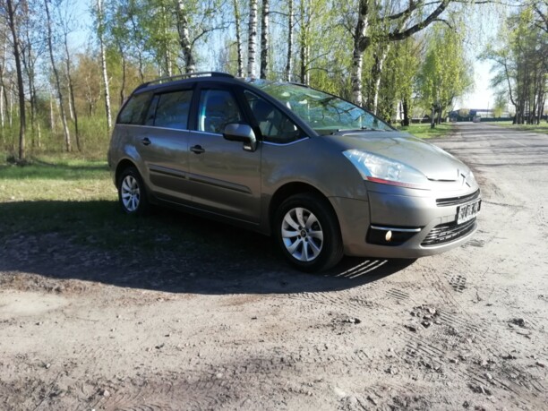 Citroen C4 Grand Picasso I, 7 мест, 2010 г.