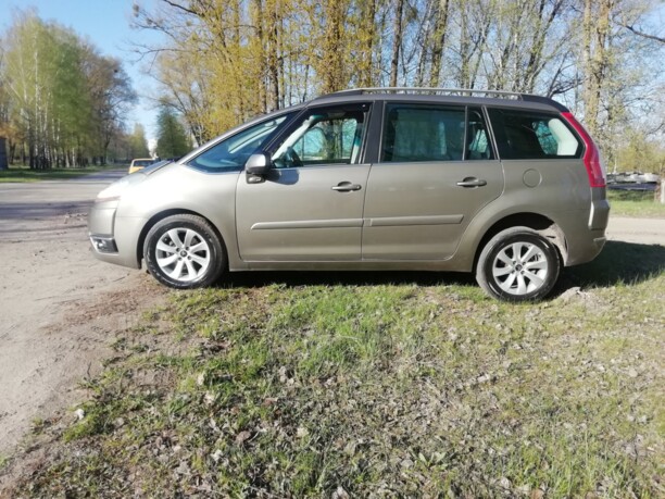 Citroen C4 Grand Picasso I, 7 мест, 2010 г.