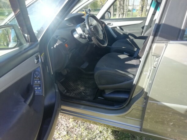 Citroen C4 Grand Picasso I, 7 мест, 2010 г.