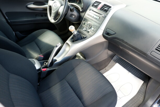 Toyota Auris I (E150), 2009 г.