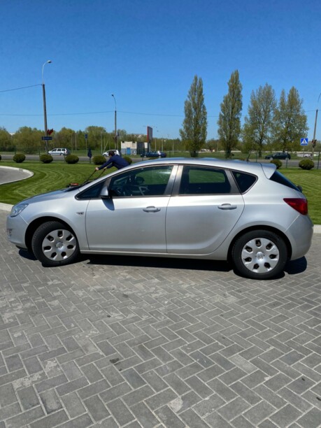Opel Astra J, 2011 г.
