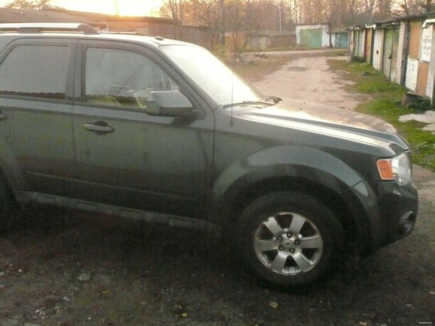 Ford Escape II, 2009 г.
