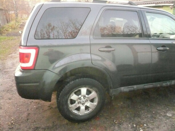 Ford Escape II, 2009 г.