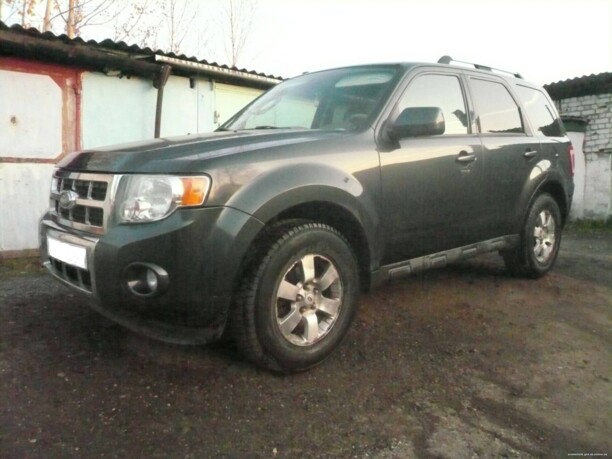 Ford Escape II, 2009 г.