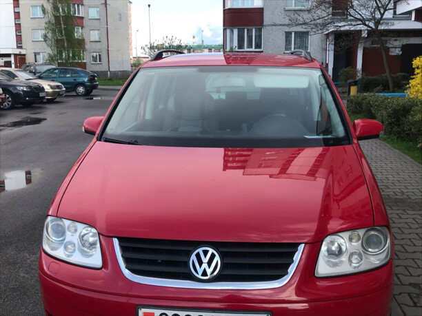 Volkswagen Touran I, 5 мест, 2006 г.