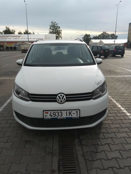 Volkswagen Touran II, 5 мест, 2014 г.