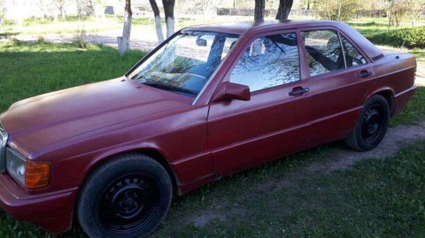 Mercedes-Benz 190 (W201), 1990 г.