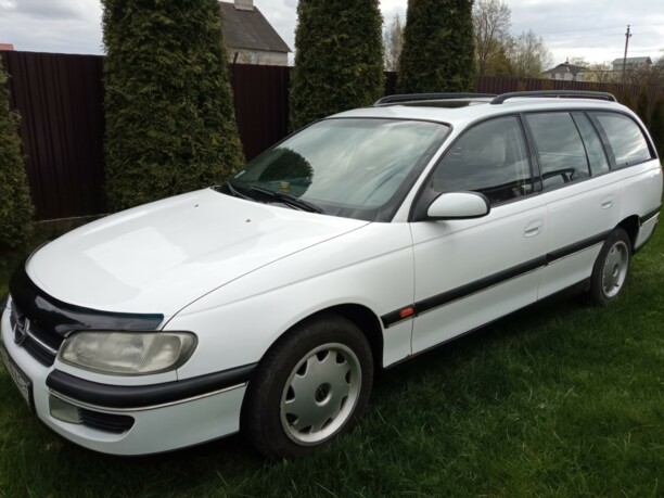 Opel Omega B, 1995 г.