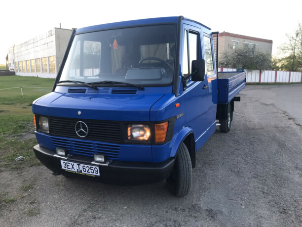 Mercedes Т1 207D - 410D 208D, 1993 г.