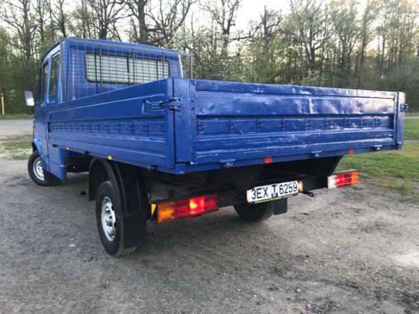 Mercedes Т1 207D - 410D 208D, 1993 г.
