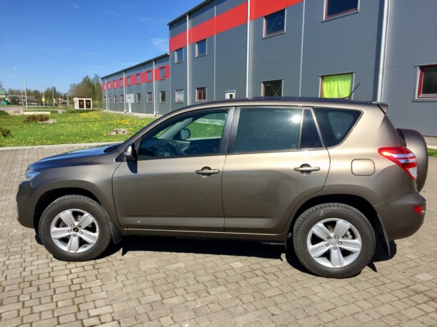 Toyota RAV4 III (XA30) · Рестайлинг, 5 мест, 2010 г.