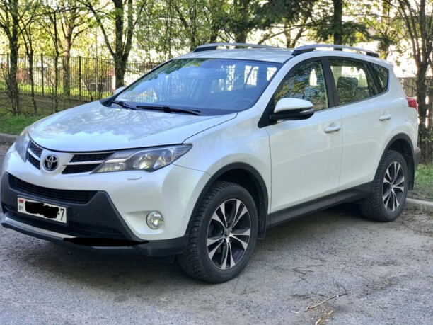 Toyota RAV4 IV (XA40), 5 мест, 2014 г.