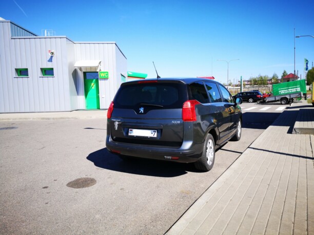 Peugeot 5008 I, 7 мест, 2010 г.